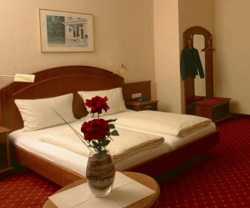 Hotel Schweizer Hof บาเดน-บาเดน ภายนอก รูปภาพ